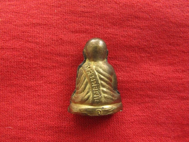 หลวงพ่อเงิน วัดบางคลาน รุ่นสร้างอำเภอ พร้อมกล่องครบชุด3องค์ ปี22 สภาพสวยเดิมๆเก่าเก็บในกล่องมานาน 