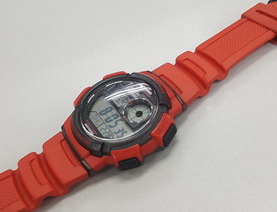 นาฬิกา casio worldtime illuminator ของแท้ สายสีแดง สวย ถ่านใช้ได้นาน 10 ปี