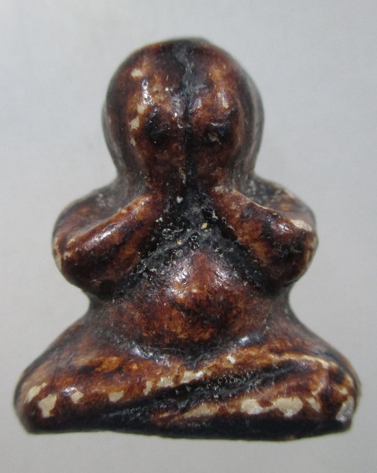 ๒๐ พระปิดตาสาย วัดสะพานสูง ทารักน้ำเกลี้ยง