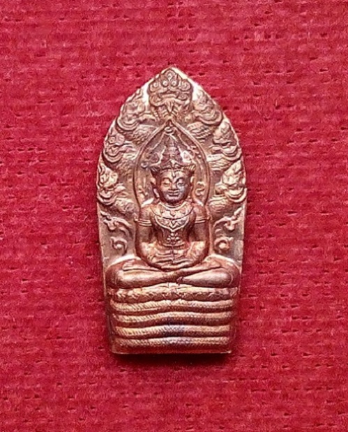 ปรกใบมะขามรุ่นแรก เนื้อทองแดง หลวงปู่ชื้น วัดญาณเสน อยุธยา ปี45...เคาะเดียวแดง... 