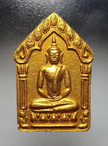 6000..ขุนแผนผ้าป่า 46 หลวงพ่อสาคร วัดหนองกรับ เนื้อเหลือง พิมพ์ใหญ่ พร้อมบัตรรับรอง สวยๆครับ