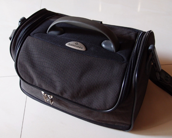 เคาะเดียว!! กระเป๋า Samsonite ของแท้ Beauty Bag ทรงสวย สภาพเทพ ใส่ของจุใจ สะพายไปไหนก็เท่ห์