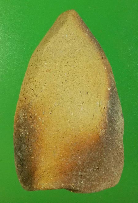 พระซุ้มทอง กรุเจดีย์กลางทุ่ง จ.อยุธยา