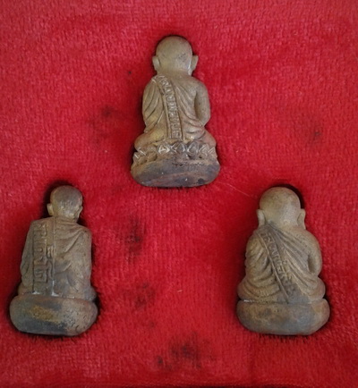 ((เคาะเดียวแดง)) รูปหล่อเบ้าทุบ ลป.ทวด ลพ.เงิน ลพ.โต รุ่นบารมีแผ่ไพศาล