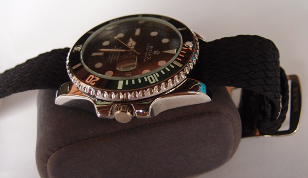 นาฬิกาROLEX SUBMARINER หน้าดำ เลนส์นูน สเกลขอบดำหมุนได้ ของใหม่ 