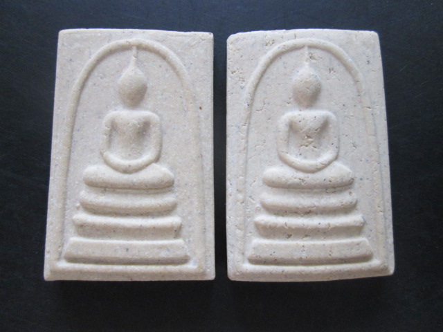 4 องค์ สมเด็จวัดระฆัง 122 ปี พ.ศ. 2537 พิมพ์ใหญ่นิยม พร้อมกล่องเดิม