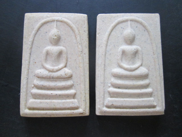 4 องค์ สมเด็จวัดระฆัง 122 ปี พ.ศ. 2537 พิมพ์ใหญ่นิยม พร้อมกล่องเดิม