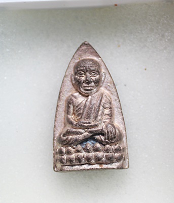 หลวงปู่ทวด พิมพ์สะดุ้งกลับรุ่นแรก เนื้อนวะแก่เงิน วัดบวรนิเวศวิหาร ปี 2540 (TT7)