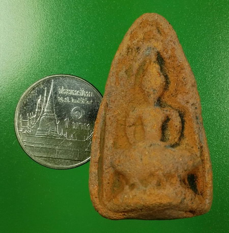 พระซุ้มทอง กรุเจดีย์กลางทุ่ง จ.อยุธยา พิมพ์พระพุทธชินราช พบน้อยครับ