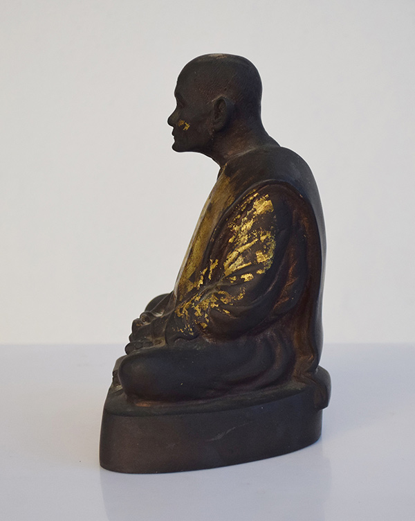 ...พระบูชาหลวงปู่แหวน วัดดอยแม่ปั๋ง เชียงใหม่ ขนาดหน้าตัก 5 นิ้ว  ปี 2528...