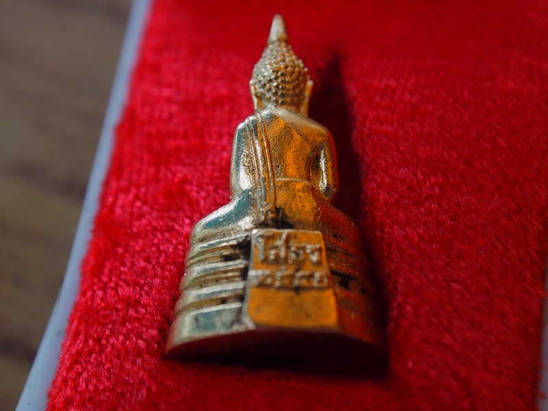 กริ่งหลวงพ่อโสธร ปี41กะหลั่ยทอง สวยกล่องเดิมครับ