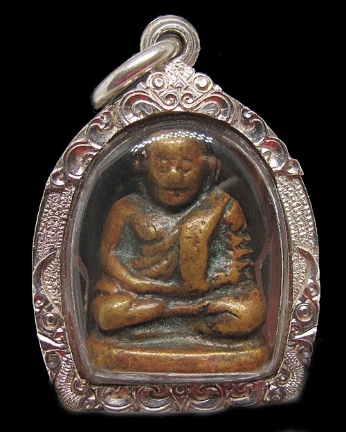 หลวงพ่อเงิน วัดห้วยเขน จ.พิจิตร "พิมพ์ใหญ่ A แขนบั้ง" นิยมสุดครับ