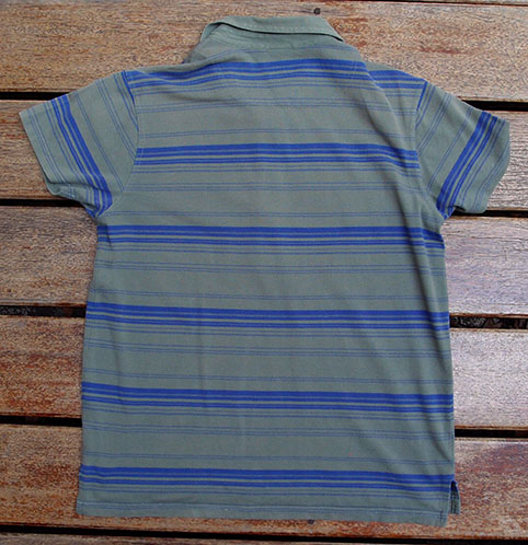 เสื้อยืดคอปก 5S DSL จากญี่ปุ่น ดีไซน์กระดุมคอหน้ายาว สีเทาอมเขียว ลายทาง / พิเศษ มีแถม APART OR DIE