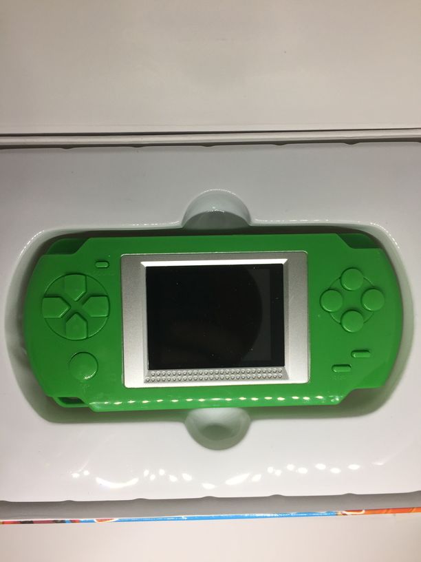 เครื่องเล่นเกมส์พกพา รุ่น HKB-505 สีเขียว รวมเกม 268 เกมส์