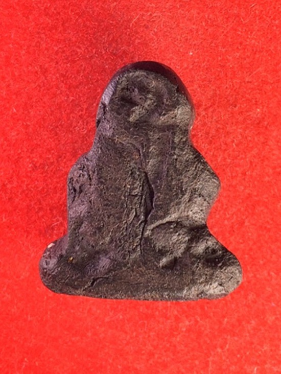 ปิดตากระโดดถาด หลวงพ่อบุญเทียม วัดลาดหลุมแก้ว