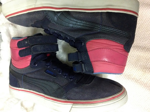 รองเท้า PUMA sky hi เบอร์ 37 ยาว 23.5 cm ราคาพร้อมจัดส่งครับ