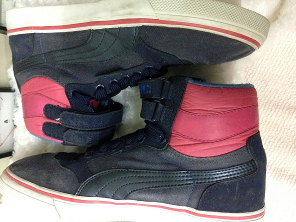 รองเท้า PUMA sky hi เบอร์ 37 ยาว 23.5 cm ราคาพร้อมจัดส่งครับ