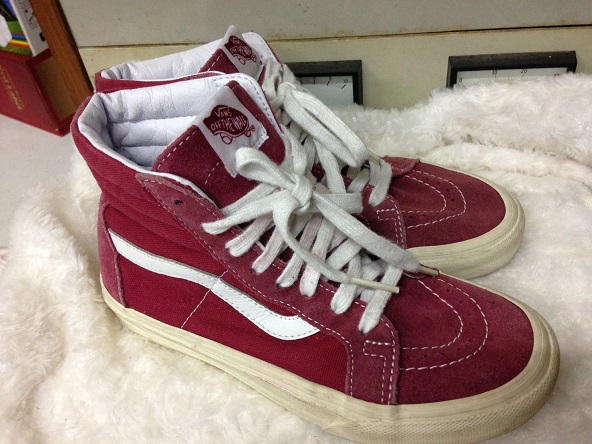 รองเท้า VAN เบอร์ 38 ยาว 24 cm ราคาพร้อมจัดส่งครับ