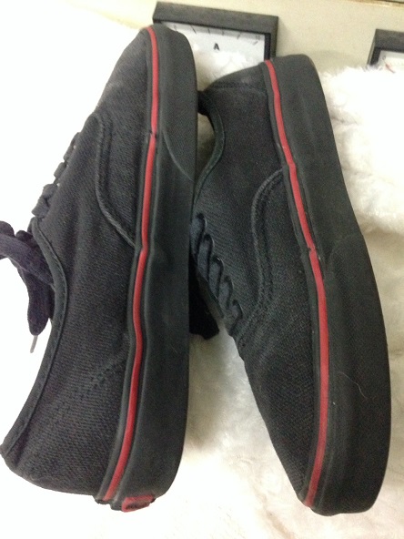 รองเท้า VAN เบอร์ 39 ยาว 25 cm ราคาพร้อมจัดส่งครับ