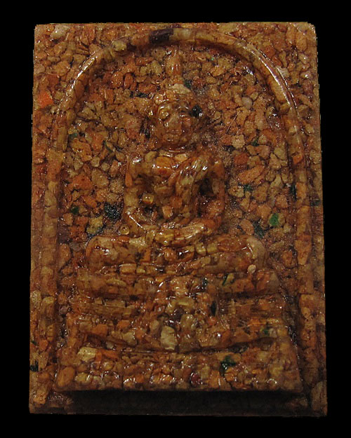 พระผงกระเบื้องหลังคาโบสถ์ หลวงพ่อโสธร วัดโสธรวราราม จ.ฉะเชิงเทรา 