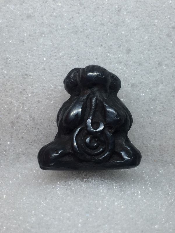 พระปิดตา สามเกลอ เนื้อเมฆพัตร 