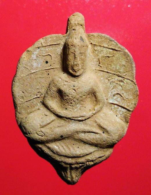 พระหลวงพ่อลี วัดอโศการาม ใบโพธิ์ เนื้อดิน สวยตามสภาพ