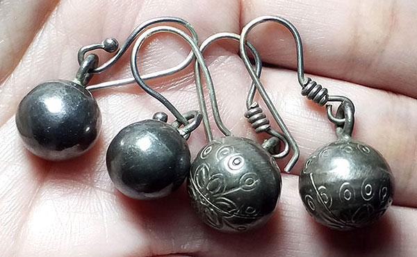 *ต่างหูเงิน*