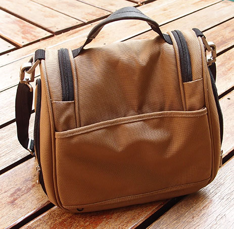 กระเป๋า Victorinox ของแท้  ทรงสวย สภาพเทพ ใส่ของจุใจ สะพายไปไหนก็เท่ห์ ถูกๆ เคาะเดียว 3,500.-