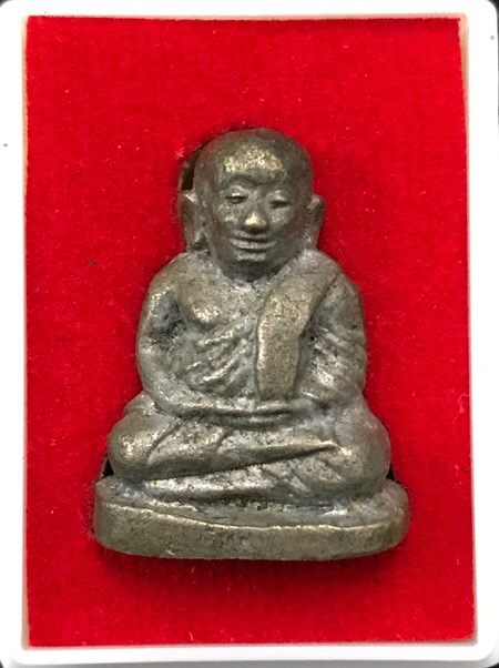 หลวงพ่อเงินชินบัญชร รุ่น "มงคลจักรวาล"เนื้อสัมฤทธิ์ทองผสมชนวนชิญบัญชร