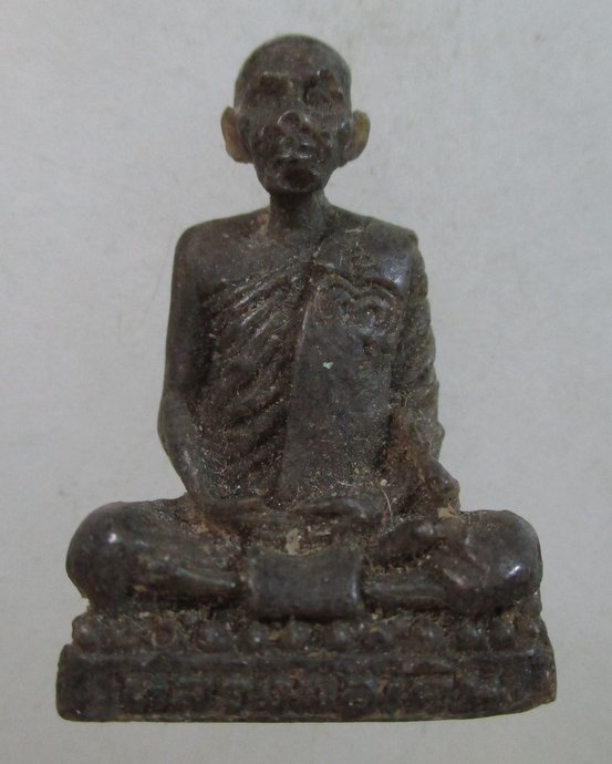 ๒๐ รูปเหมือนลอยองค์หลวงพ่อเดิม วัดหนองโพ เนื้อเรซิ่น ยุคหลัง