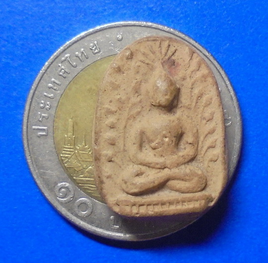 พระเนื้อดิน หลวงพ่อเข่ง กรุวัดพระพิเรนทร์