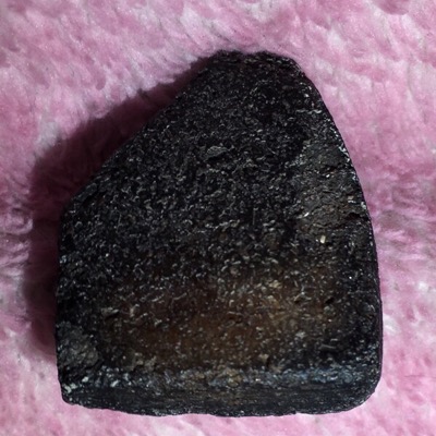 พระขุนแผนบ้านกร่างมงคลกลาง(เนื้อดำ)