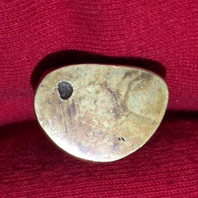 หลวงพ่อเงินวัดห้วยเขนพิมพ์ใหญ่แขนบั้ง(บล็อกแตก)