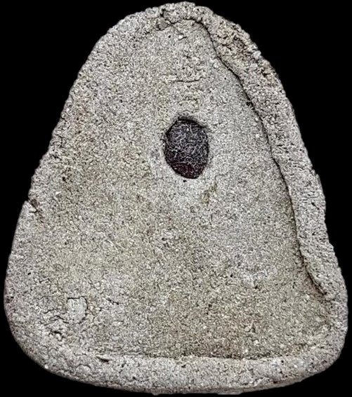 พระผงปิดตาวัดสำนักกะท้อน หลวงปู่ทิมปลุกเสก วัดยายร้า ปี16 ฝังพลอยเสกเม็ดโต