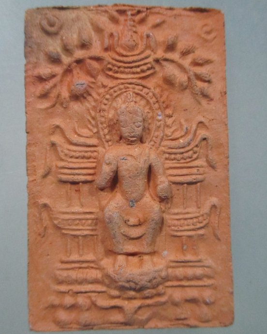 ๒๐พระพิมพ์ปางปฐมเทศนา(นั่งเมือง) พิมพ์เล็ก สร้างจากมวลสารเดิมของพระกรุพระธาตุ นาดูน