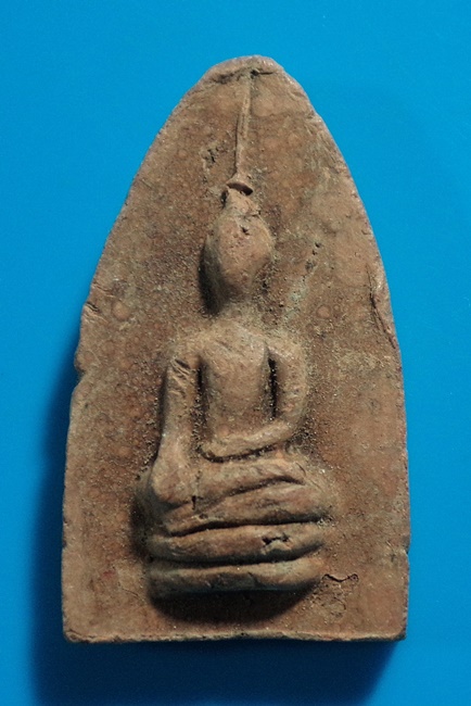 พระสรรค์นั่ง เนื้อดิน