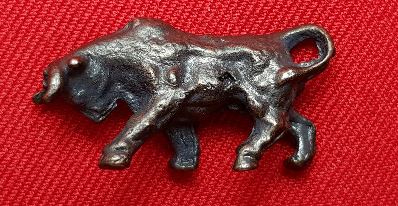 วัวธนู วัดโขงขาว  หลวงพ่อฤาษีลิงดำอธิษฐานจิต เคาะเดียว