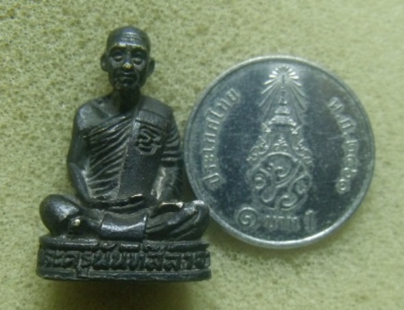 **วัดใจ**รูปหล่ออุดกริ่ง พระครูนันทสีลาจาร(หลวงพ่อบุญมี) วัดโบสถ์ จ.สุโขทัย ปี ๒๕๕๑**สวยๆ