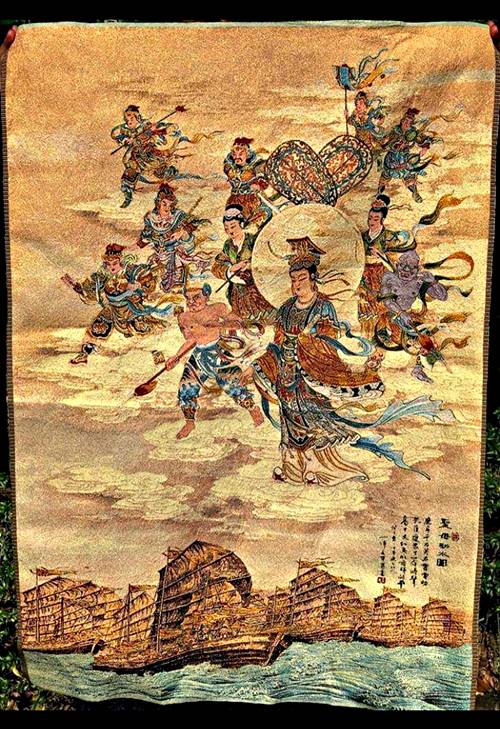 จัดของขวัญปีใหม่ผ้าดิ้นทองทอลายเจ้าแม่ทับทิม สวยงดงามประกายทองเหมาะให้ผู้ใหญ่ที่นับถือหรือญาติมิตร