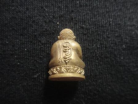 สังกัจจายน์รับทรัพย์ แบบมีฐานเนื้อสัมฤทธิ์ เลข 1097 กล่องเดิม หลวงพ่อสาคร วัดหนองกรับ