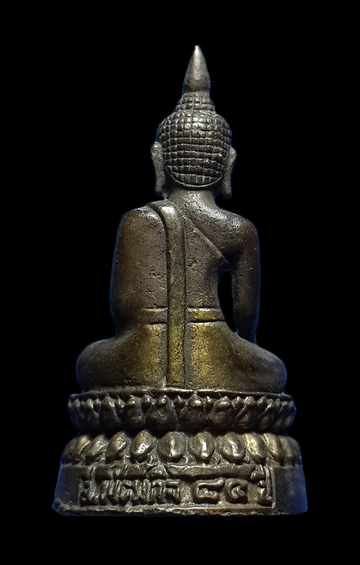 รูปหล่อหลวงพ่อพุทธสิหิงค์ หลวงพ่อลมูล วัดเสด็จ จ.ปทุมธานี ที่ระลึกฉลองอายุ 84 ปี ปี41 