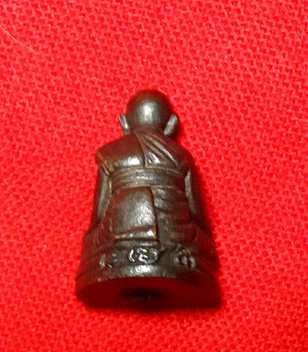 รูปหล่อหลวงปู่หงษ์ พรหมปัญโญ เนื้อนวะโลหะ