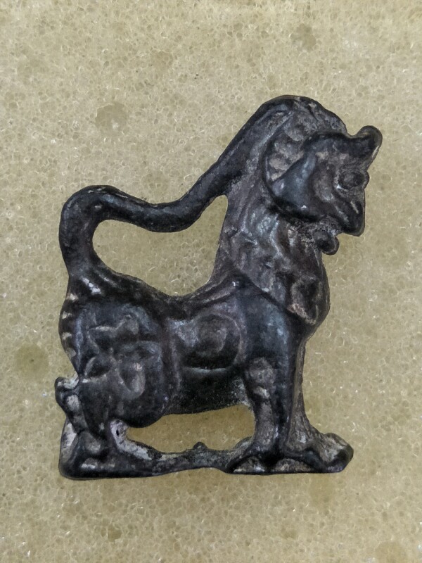 สิงห์คอยาวหลวงพ่อกวย วัดโฆสิตาราม จ.ชัยนาท เนื้อตะกั่ว