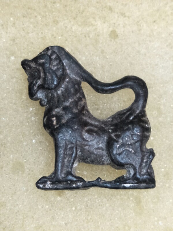 สิงห์คอยาวหลวงพ่อกวย วัดโฆสิตาราม จ.ชัยนาท เนื้อตะกั่ว