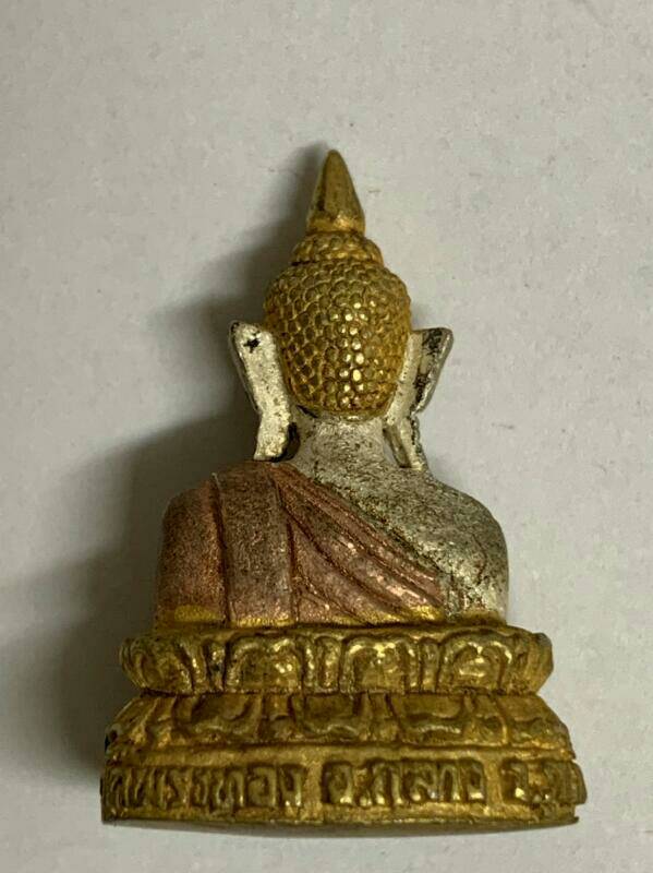 รูปหล่อพระทอง วัดพระทอง ภูเก็ต 