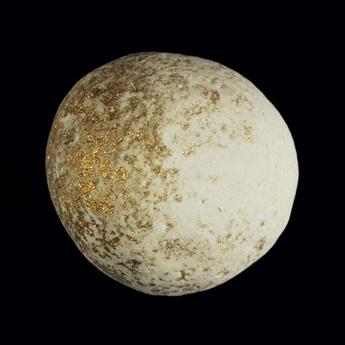 ...ลูกอมผงพรายกุมาร บรอนซ์ฝุ่น หลวงปู่ทิม วัดละหารไร่ ระยอง+บัตรรับรอง...