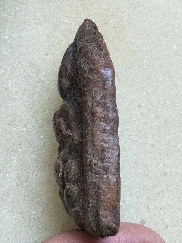 พระขุนแผนนั่งโหงพรายหลวงพ่อกวย เนื้อดิน