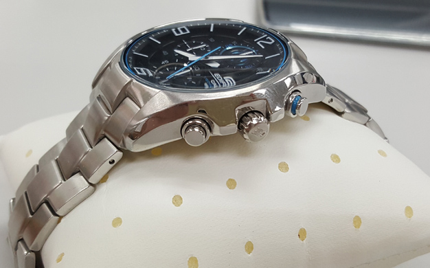 นาฬิกา casio edifice โครโนกราฟ หน้าดำเข็มฟ้า ของแท้ ศูนย์ไทย cmg ยกกล่อง ราคาพิเศษครับ