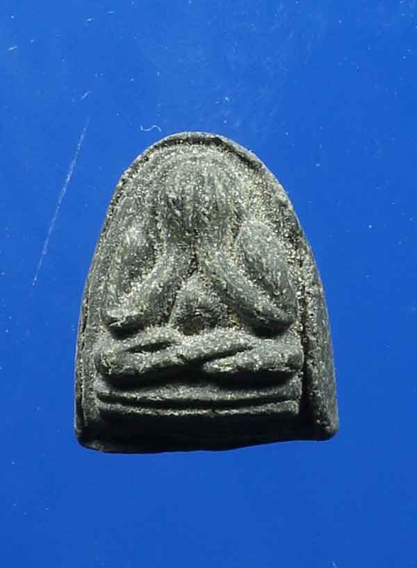 เคาะเดียว 400 บาท พระปิดตาหลวงพ่อแพ พิมพ์จิ๋ว เนื้อผง ปี2517 วัดพิกุลทอง จ.สิงห์บุรี พร้อมบัตรรับรอง