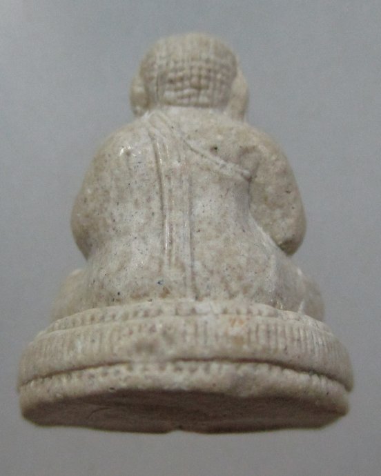 ๒๐ พระสังกัจจาย  เนื้อผง 